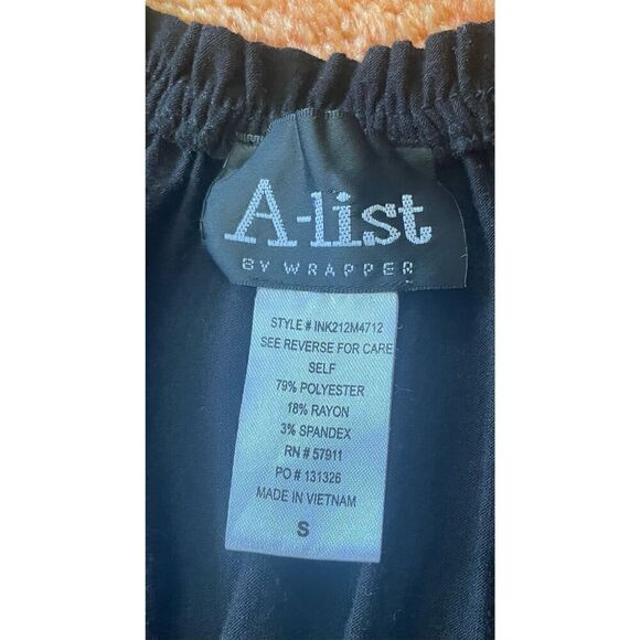 A-LIST black knitted maxi dress - Picture 2 of 9